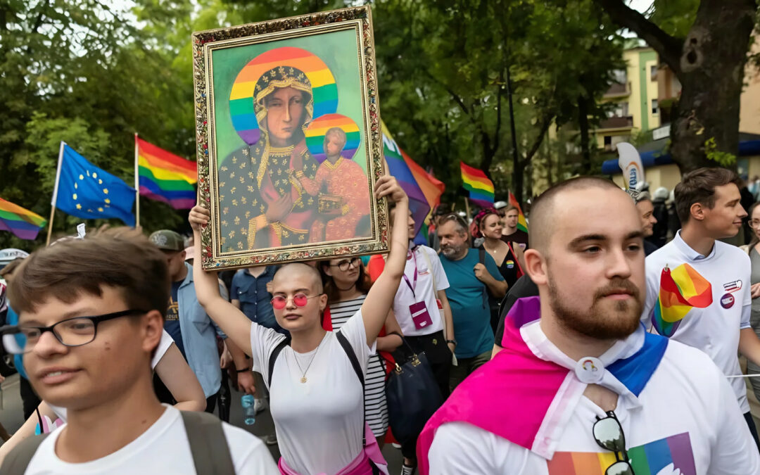 Manifestazione per l'assoluzione delle creatrici de La Madonna Arcobaleno.