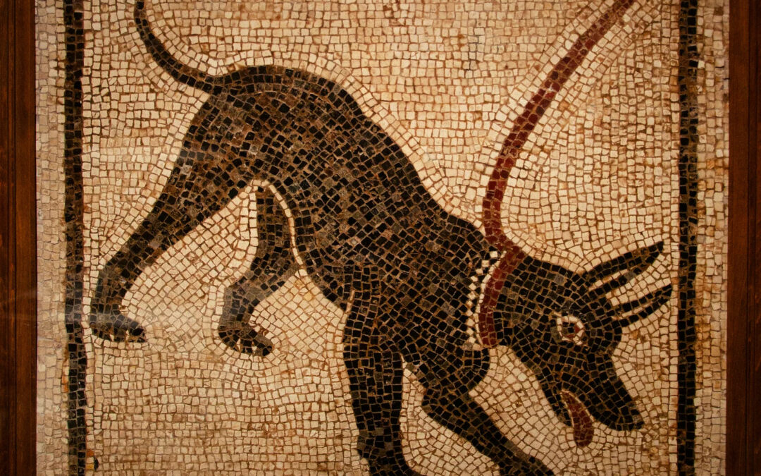 Mosaico romano con un cane al guinzaglio.